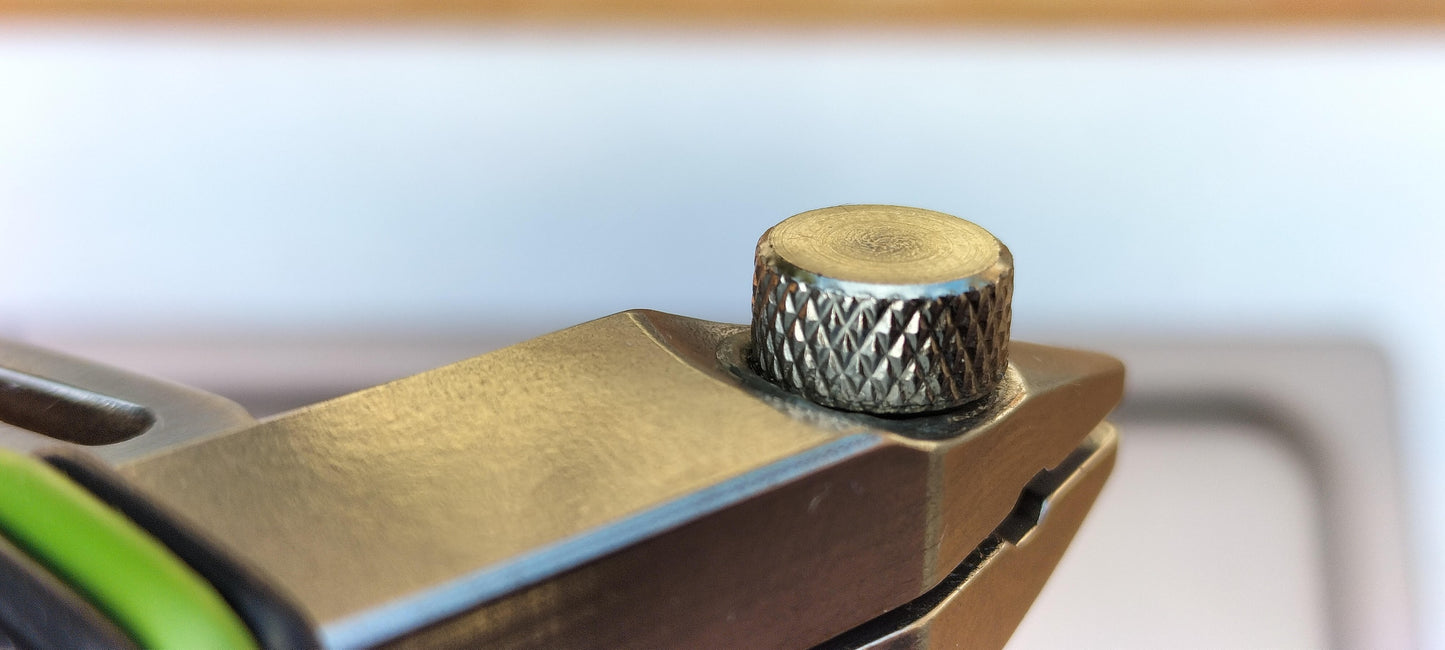 Rotating Fly Tying Vise – 360° Rotary with Adjustable Tension